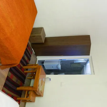 Twins V.V.T Hostel Oresani Kamer foto